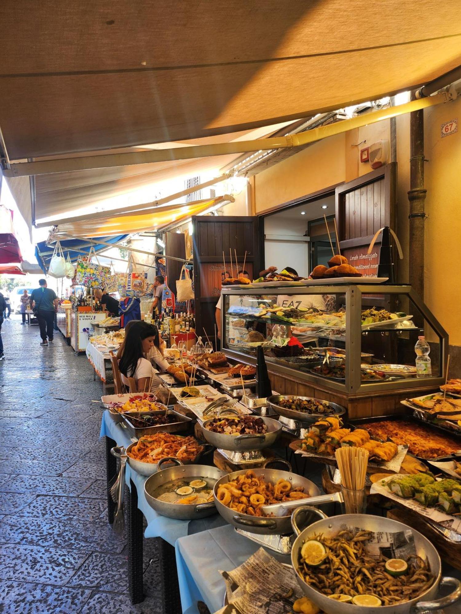 L'Angolo Dei Sogni Palermo Bagian luar foto